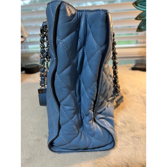 Michael Kors Quilted Blue Shoulder Bag With Chain Straps & MK Charm - Picture 6 of 15
